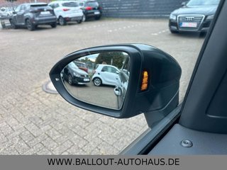 Volkswagen Touran*2.HAND*7-SITZER*AHK*LED*NAVI*KLIMA*ACC* - foto 17
