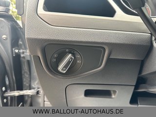 Volkswagen Touran*2.HAND*7-SITZER*AHK*LED*NAVI*KLIMA*ACC* - foto 10