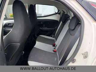 Toyota AYGO X-Play Team*1.HAND*KLIMA*BT*TEMPO*KAMERA* - foto 3
