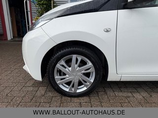 Toyota AYGO X-Play Team*1.HAND*KLIMA*BT*TEMPO*KAMERA* - foto 8