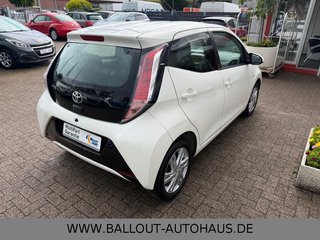 Toyota AYGO X-Play Team*1.HAND*KLIMA*BT*TEMPO*KAMERA* - foto 5