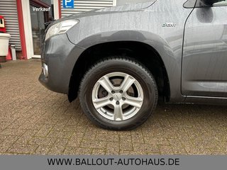 Toyota RAV 4*4x4 *Executive Automatik*2.HAND*KLIMA*TEMP - bilder 7