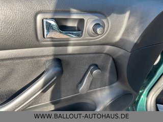 Volkswagen Golf 1.6 SR EDITION*KLIMA*AHK*AUTOMATIK*TEMPOMAT - bilder 2