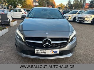 Mercedes-Benz A 220d 4Matic*KLIMA*NAVI*AMG-PAKET*SPUR*TOT*LED* - foto 3