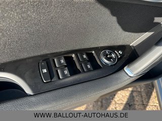 Hyundai i40 cw blue*2.HAND*KLIMA*NAVI*SHZ*TEMPO*LHZ*EU6* - foto 2