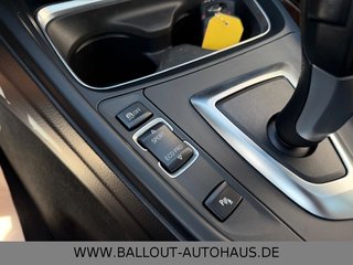 BMW 318d Touring*2.HAND*KLIMA*NAVI*PANO*AHK*TEMP*AHK - bilder 16