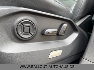 Volkswagen Touareg R-Line 4x4*HUD*SPUR*TOT*DYN*AHK*PAN*STHZ - foto 1