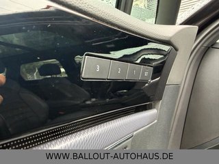 Volkswagen Touareg R-Line 4x4*HUD*SPUR*TOT*DYN*AHK*PAN*STHZ - foto 3