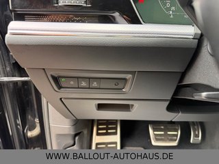 Volkswagen Touareg R-Line 4x4*HUD*SPUR*TOT*DYN*AHK*PAN*STHZ - foto 4