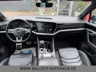 Volkswagen Touareg R-Line 4x4*HUD*SPUR*TOT*DYN*AHK*PAN*STHZ - foto 8