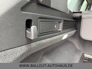 Volkswagen Touareg R-Line 4x4*HUD*SPUR*TOT*DYN*AHK*PAN*STHZ - foto 12