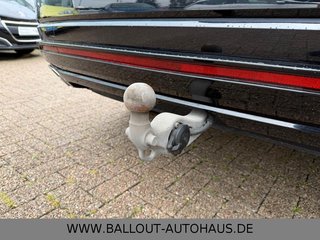 Volkswagen Touareg R-Line 4x4*HUD*SPUR*TOT*DYN*AHK*PAN*STHZ - foto 13