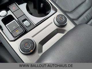 Volkswagen Touareg R-Line 4x4*HUD*SPUR*TOT*DYN*AHK*PAN*STHZ - foto 28