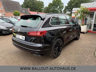 Volkswagen Touareg R-Line 4x4*HUD*SPUR*TOT*DYN*AHK*PAN*STHZ - foto 5