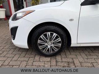 Mazda 3 Lim. 90th Anniversary*1.HAND*KLIMA*TEMPO*PDC* - bilder 9