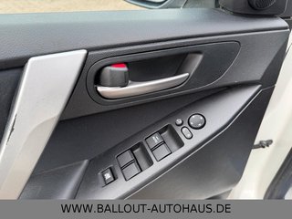 Mazda 3 Lim. 90th Anniversary*1.HAND*KLIMA*TEMPO*PDC* - bilder 10