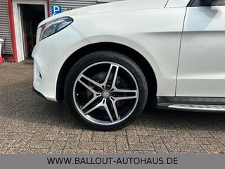 Mercedes-Benz GLE 500*2.HAND*PANO*AHK*AMG-PAKET*ACC*4-MATIC* - foto 14