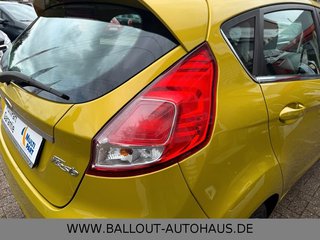 Ford Fiesta Titanium*1.HAND*KLIMA*SHZ*BT*TÜV/AU*PDC* - foto 6