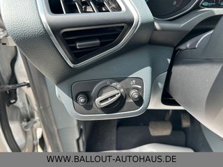 Ford C-Max Titanium*2.HAND*KLIMA*PANO*TEMP*TÜV 01/26* - bilder 2