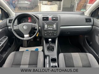 Volkswagen Golf V Lim. United*2.HAND*KLIMA*TEMPO*USB*PDC* - photo 1