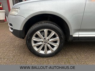 Volkswagen Touareg 3.2 V6*KLIMA*GSD*TEMPO*LEDER*TÜV 01/2026 - bilder 12