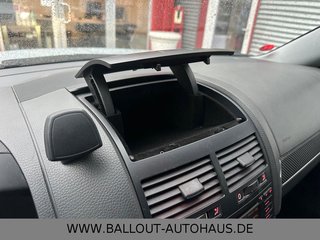 Volkswagen Touareg 3.2 V6*KLIMA*GSD*TEMPO*LEDER*TÜV 01/2026 - bilder 16