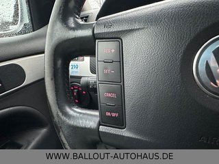 Volkswagen Touareg 3.2 V6*KLIMA*GSD*TEMPO*LEDER*TÜV 01/2026 - bilder 17