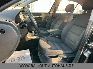 Skoda Octavia Elegance*2.HAND*KLIMA*AHK*TEMPO*NAVI* - foto 9