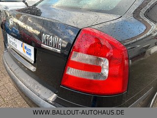 Skoda Octavia Elegance*2.HAND*KLIMA*AHK*TEMPO*NAVI* - foto 10