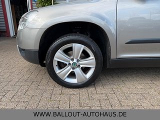 Skoda Yeti Ambition*KLIMA*TEMPO*AHK*SHZ*ISO*PDC*EURO5* - bilder 10