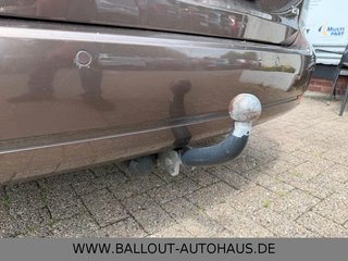 Volkswagen Touran Highline*2.HAND*KLIMA*NAVI*TEMPO*AHK*SHZ* - bilder 8