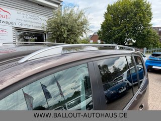 Volkswagen Touran Highline*2.HAND*KLIMA*NAVI*TEMPO*AHK*SHZ* - bilder 13