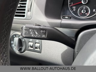 Volkswagen Touran Highline*2.HAND*KLIMA*NAVI*TEMPO*AHK*SHZ* - bilder 19