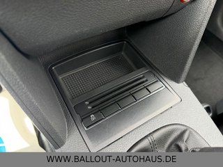 Volkswagen Touran Highline*2.HAND*KLIMA*NAVI*TEMPO*AHK*SHZ* - bilder 21