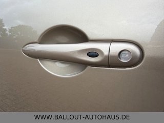 Renault Scenic III BOSE*1.HAND*KLIMA*NAVI*KEY*BT*AHK*CAM - foto 18