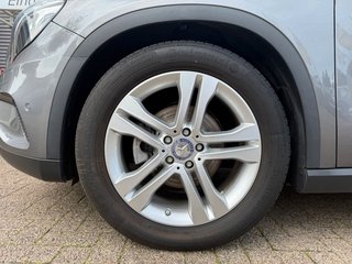 Mercedes-Benz GLA 200*2.HAND*AMG-PAKET*NAVI*BI-XENON* - photo 9