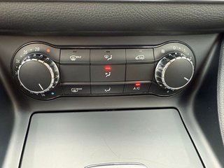 Mercedes-Benz GLA 200*2.HAND*AMG-PAKET*NAVI*BI-XENON* - photo 9