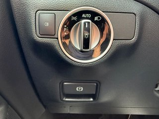 Mercedes-Benz GLA 200*2.HAND*AMG-PAKET*NAVI*BI-XENON* - photo 12