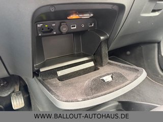 Citroën Grand C4 Picasso Exclusive*NAVI*TEMP*AHK*7-SITZE - foto 28