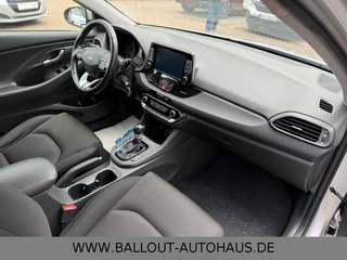 Hyundai i30 cw Trend*1.HAND*KLIMA*NAVI*SPUR*SHZ*KAMERA* - bilder 6