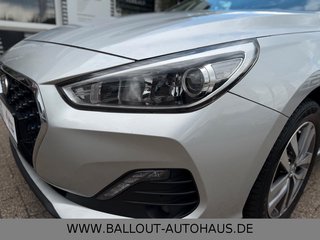 Hyundai i30 cw Trend*1.HAND*KLIMA*NAVI*SPUR*SHZ*KAMERA* - bilder 7