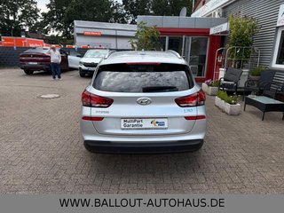Hyundai i30 cw Trend*1.HAND*KLIMA*NAVI*SPUR*SHZ*KAMERA* - bilder 6