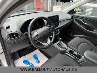 Hyundai i30 cw Trend*1.HAND*KLIMA*NAVI*SPUR*SHZ*KAMERA* - bilder 8