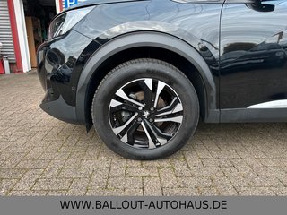 Peugeot 2008 GT*1.HAND*LED*ACC*KAMERA*DIG.COCKPIT* - photo 9