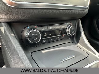 Mercedes-Benz CLA 180*2.HAND*KLIMA*NAVI*PANO*AMG-PAKET*EURO6* - photo 10