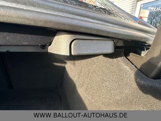 Mercedes-Benz C 250 Lim.CGI*NAVI*LED*TOT*SPUR*AHK*TEMPO* - foto 8