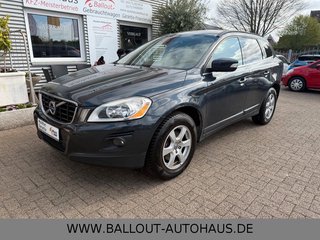Volvo XC 60 Momentum AWD*PANO*KLIMA*NAVI*AHK* - bilder 2