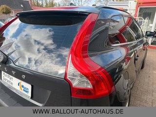 Volvo XC 60 Momentum AWD*PANO*KLIMA*NAVI*AHK* - bilder 10