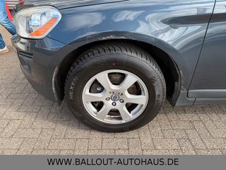 Volvo XC 60 Momentum AWD*PANO*KLIMA*NAVI*AHK* - bilder 14