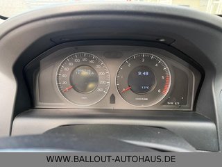 Volvo XC 60 Momentum AWD*PANO*KLIMA*NAVI*AHK* - bilder 15